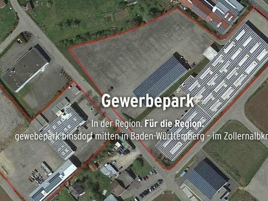 Große Produktions- und Lagerhalle (150m lang) und Freilager