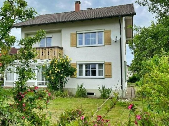 Freistehendes Wohnhaus mit großem Potential und traumhaftem Grundstück in Marktoberdorf