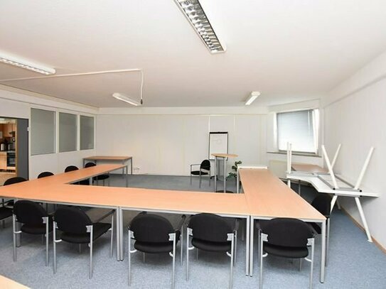 Modernes Büro mit ca. 211,5 m² - bis 246 m² möglich in Flughafennähe!