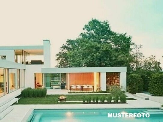 Avantgardistisches Einfamilienhaus mit atemberaubender Panoramasicht