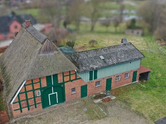 Historisches Bauernhaus unter Reet - inmitten von Schleswig-Holstein