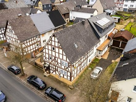 Dreifamilienhaus mit Einfamilien im Paket