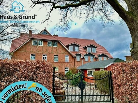 Nagelneue Luxusküche! Frisch renoviert! Großzügige Maisonette Wohnung mit Carport und Loggia im schönen Quickborn