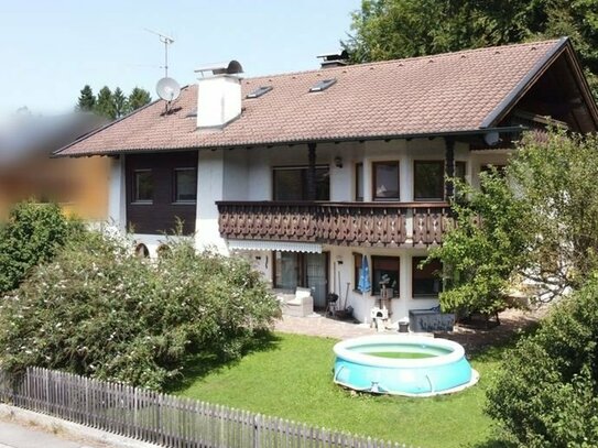 Kapitalanlage oder Mehrgenerationenhaus! Interessantes Mehrfamilienhaus auf großem Grund in Iffeldorf an den Osterseen!