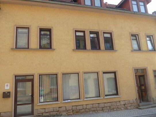 Komplett vermietetes Wohn- und Geschäftshaus im verkehrberuhigten Innenstadtbereich von Rudolstadt (Sanierungsgebiet) z…