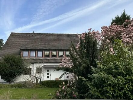 Sehr schönes Maisonnette Wohnung in Düsseldorf Lohausen