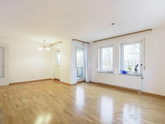 *Eigentum statt Miete! Schöne 3 Zimmer-Wohnung mit Loggia in hervorragender Lage von Neu-Ulm!*
