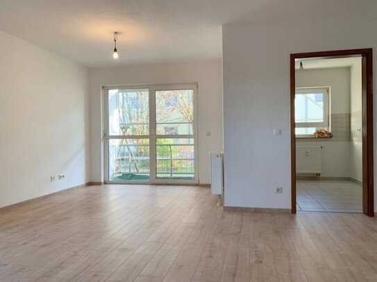 calbe - schã¶ne 2 raum wohnung mit balkon - moderne heizungsanlage !