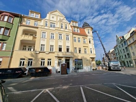 3-Raum-Wohnung im 3 OG! Fahrstuhl vorhanden.