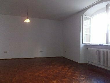 Altstadtfans aufgepasst! 2-Zi.-Wohnung im sanierten Altbau direkt im Zentrum von Regensburg