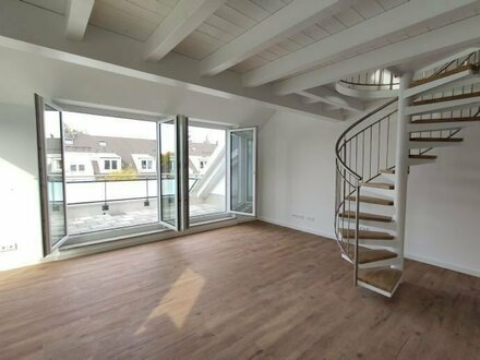 Neubau: DG-Whg- Nr. 12: 3 Zimmer + Galerie mit Dachterrasse, Balkon und Marken-EBK! 5 Min. zu U- und S-Bahn Trudering!