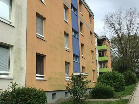 Nette Nachbarn gesucht: praktische 3-Zimmer-Wohnung im Erdgeschoss mit Balkon!