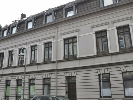 Provisionsfrei! Neuss-Stadtgartennähe: Charmante, vermietete Dachgeschosswohnung mit TG-Stellplatz