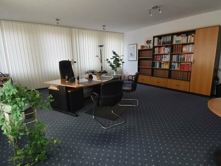 Büroräume für Rechtsanwalt in sehr guter Lage Kassel - Mitte
