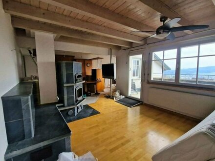 Penthouse Wohnung 2,5 Zimmer, neu renoviert, mit toller Aussicht in ruhiger Lage, Waldshut