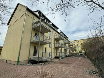 Erdgeschosswohnung mit Balkon