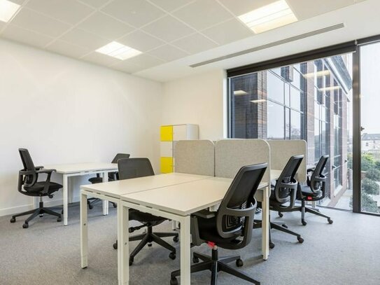 Buchen Sie einen reservierten Coworking-Arbeitsplatz oder Hot Desk in Regus Bremen, Überseestadt