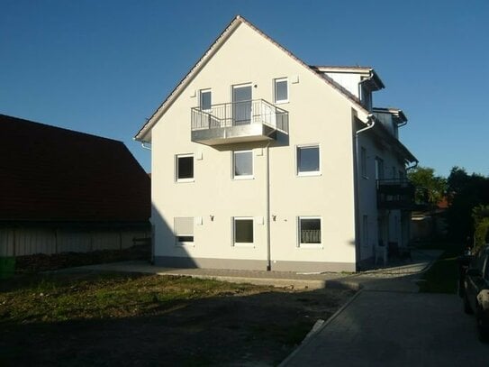 3-Zimmer Obergeschoßwohnung Neubau KfW55 mit Balkon in Nördlingen Holheim zu vermieten