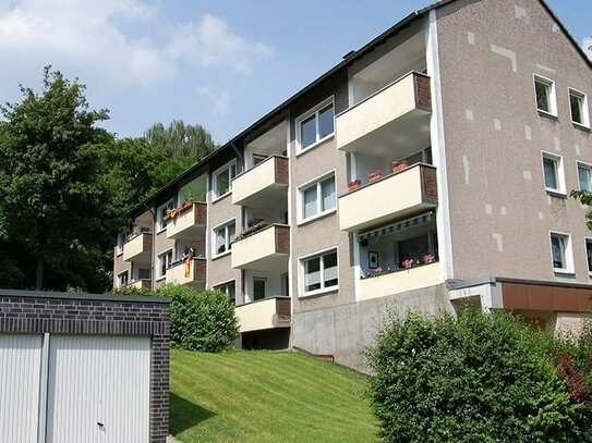 Solide und gepflegte 2,5-Raum ETW mit Balkon zur Kapitalanlage ! Provisionsfrei !