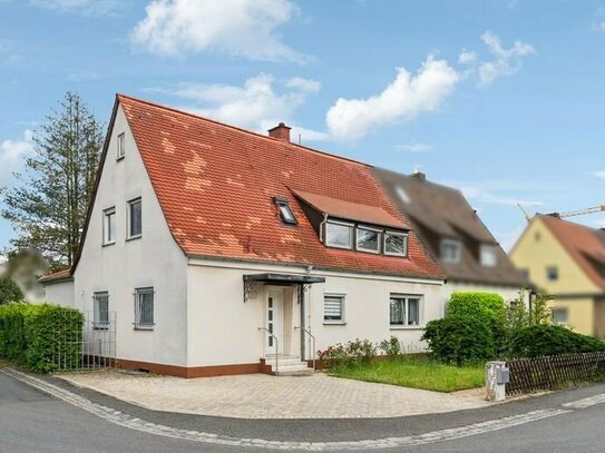 Doppelhaushälfte in ruhiger Lage im beliebten Stadtteil Nürnberg - Falkenheim/Gartenstadt