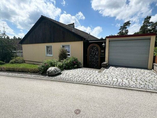 Einfamilienhaus in privilegierter Lage in Sachsen bei Ansbach mit großem Garten, Garage, Stellplatz, EBK und Sauna