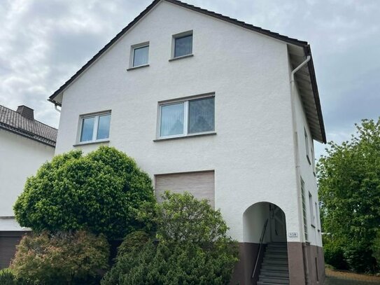 Zweifamilienhaus mit 2 Garagen in Wölfershausen