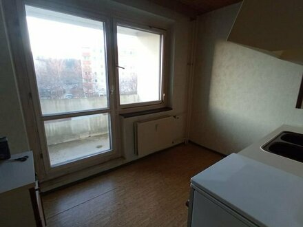 1 Zimmer Wohnung mit separater Küche und Balkon