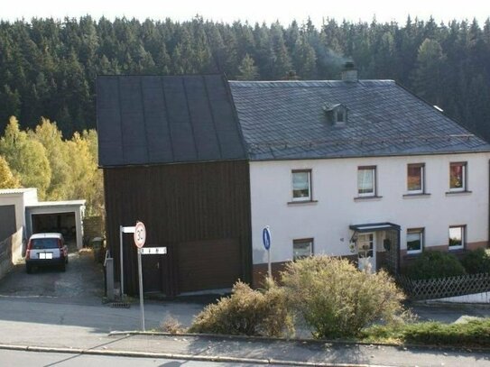 ehemaliges Bauernhaus mit Scheune in Naila OT