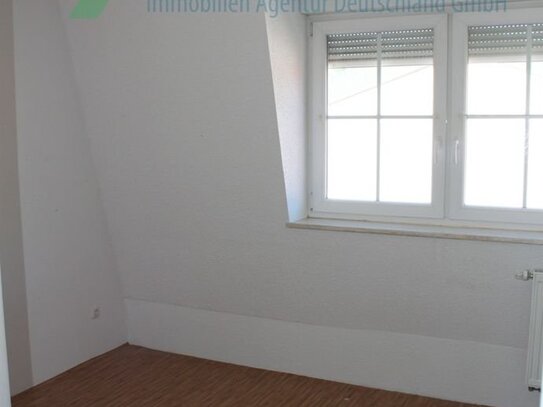 Bei Vermietung 6 % Rendite !!!! Großzügige 4,5 Zi. Maisonette-Wohnung in Oberaurach - OT Trossenfurt