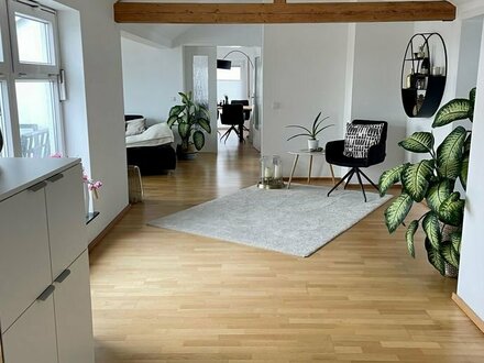 3-Zimmer Wohnung mit Einbauküche und Loggia in Maintal-Hochstadt