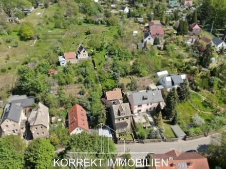 Charmantes Anwesen mit Potenzial für Handwerker mit traumhaftem Gartengrundstück in Radebeul-Zitschewig.