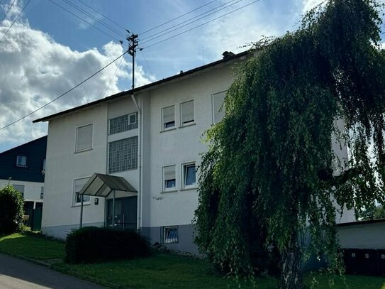 GEMÜTLICHE 2-Zi.-UG-Wohnung mit Stellplatz in ruhiger Lage in Nürtingen - 132-24