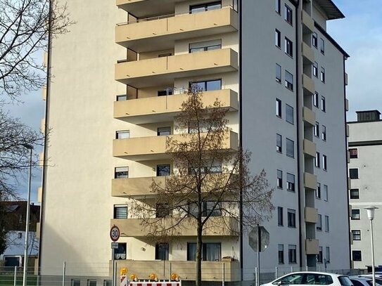 Modernisierte 2 Zimmer Wohnung mit Tiefgaragenstellplatz im Stadtosten von Abensberg