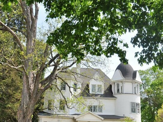 gigantische Villa mit atemberaubendem Ausblick