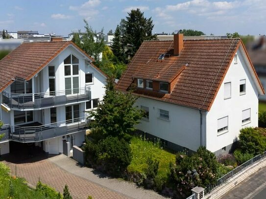 WOHNEN UND INVESTIEREN IN PERFEKTION // Immobilienensemble mit zwei Häusern auf einem Grundstück