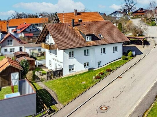 * I Sehr solides und großes Einfamilienhaus mit Einliegerwohnung in Argenbühl-Eisenharz