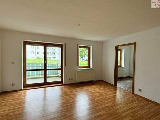 Wenige Treppen, Balkon und ruhige Lage!! 3-Raum-Wohnung in Annaberg-Buchholz!!