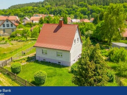 Einfamilienhaus mit großem Grundstück