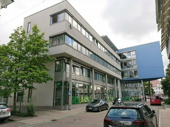 424 m² Büro-/Praxisfläche im Schillerhaus im Zentrum von Stuttgart-Vaihingen