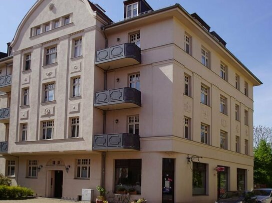 Geräumige 2-Zimmer-Eigentumswohnung mit Balkon im Grünen in Leipzig Kleinzschocher