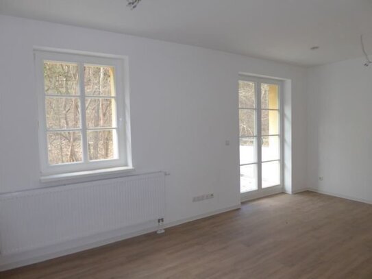 RESERVIERT ! Schöne 4-Zimmer-Wohnung mit Gäste-WC und Balkon in zentrumsnaher Wohnlage von Rudolstadt