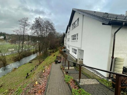 Öffentlich geförderte, gepflegte Vierparteienhausanlage in Reichshof- Brüchermühle zu verkaufen!