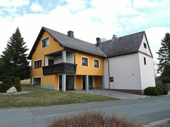 Geräumiges Einfamilienhaus in ruhiger Lage mit großem Grundstück unweit von Bad Steben