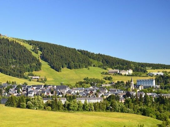 Dreiraumwohnung mit Panoramablick und Erstbezug nach Mordernisierung