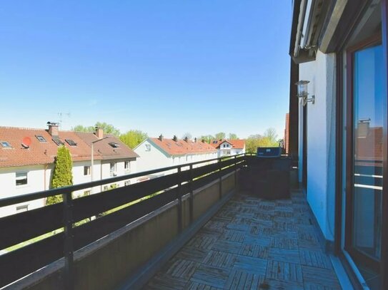 Wohnen am Ilsesee! Eindrucksvolle Maisonette Wohnung mit tollem Ausblick in Königsbrunn