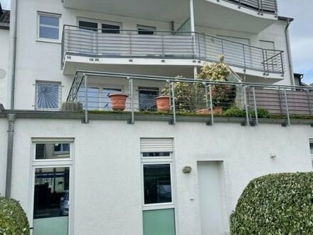 Bonn-Oberkassel, großzügige 2 bis 3 Zimmer Wohnung in zentraler Lage