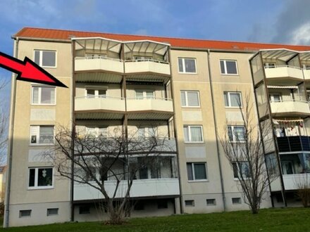*** DAS OBJEKT IST RESERVIERT *** 3-Raum-Eigentumswohnung mit Balkon, Kellerraum und Pkw-Stellplatz in Aschersleben