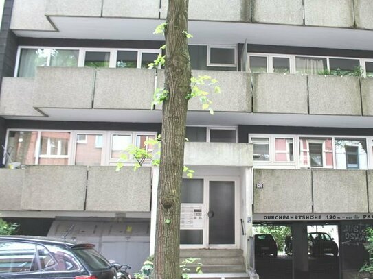 Solide 1-Zimmer-Wohnung in beliebter Lage - Hochparterre mit Balkon - Barmbek-Süd!