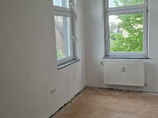 Große helle 4-Zimmer Wohnung