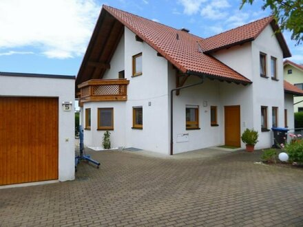 Moderne 3,5- Zi.- Wohnung mit gr. Balkon, toller Fernsicht, Garage / Biberach- Ummendorf